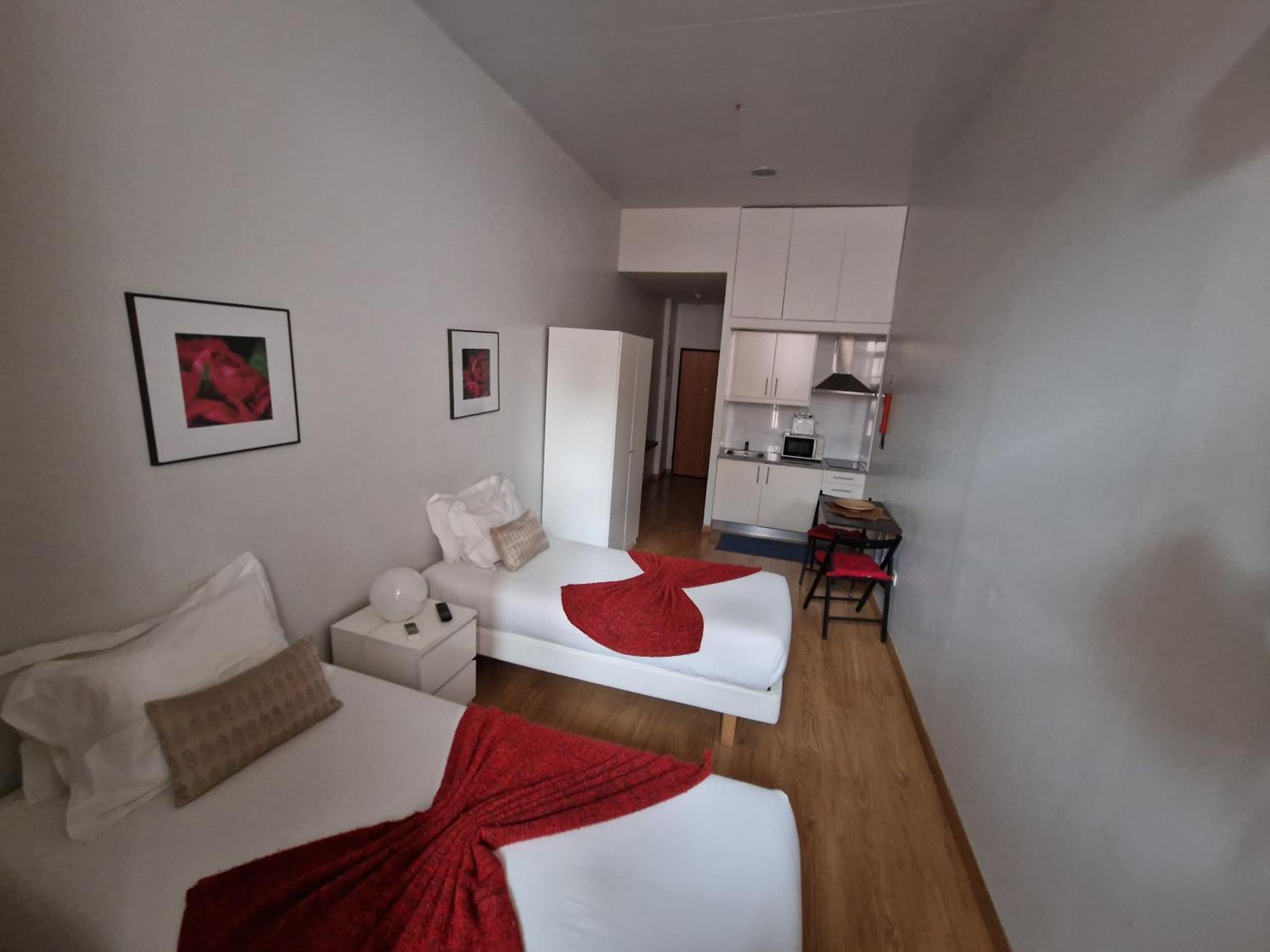 12 Short Term Apartment Porto Bagian luar foto